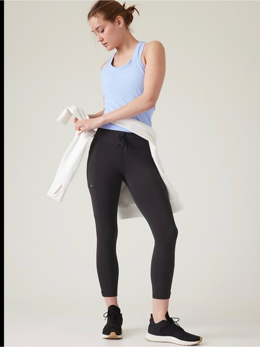 Athleta Black Rainier unbrushed cargo 7/8 tight leggings medium